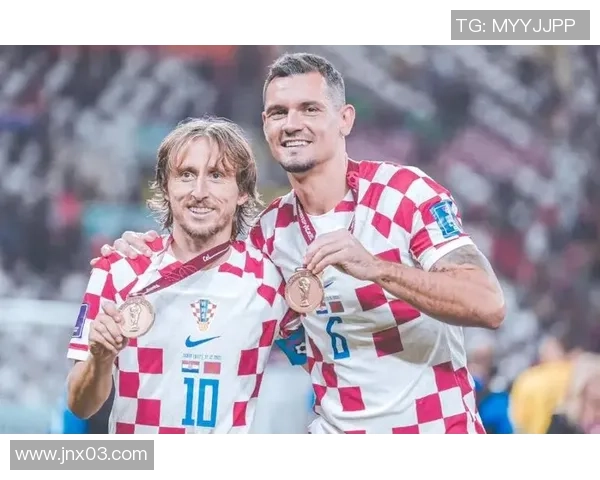 瑞典长发足球明星的传奇之路与场上风采揭秘