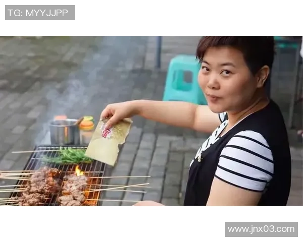 足球明星品尝中国烧烤的独特风味与文化体验之旅