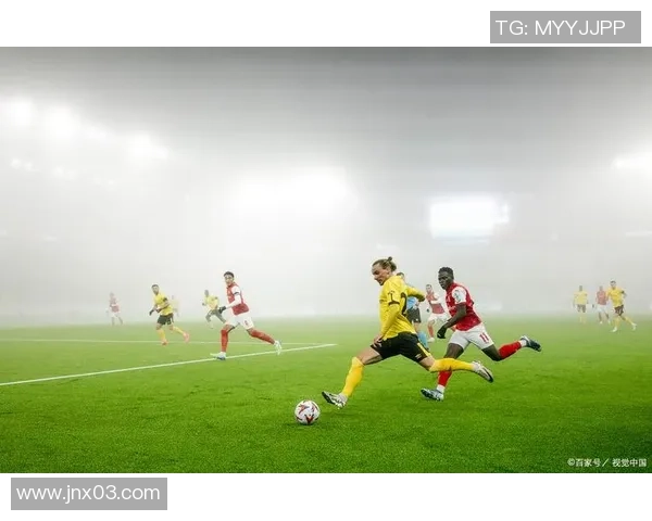 足球明星希特尔的传奇人生与场上风采揭秘 足球明星希特尔的传奇人生与场上风采揭秘