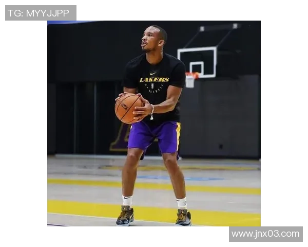 网球战术：杭州网球队的包夹体系