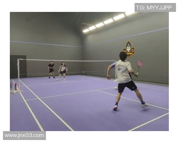 羽毛球战术：成都羽毛球队的包夹体系