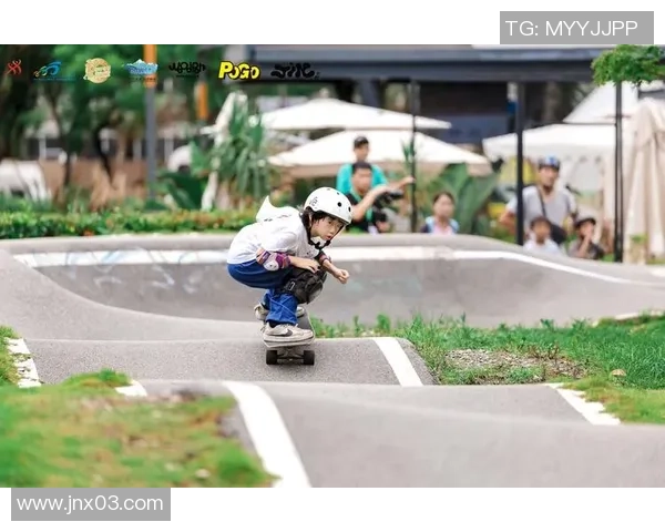 滑板纪实：记录成都滑板队的突破历程