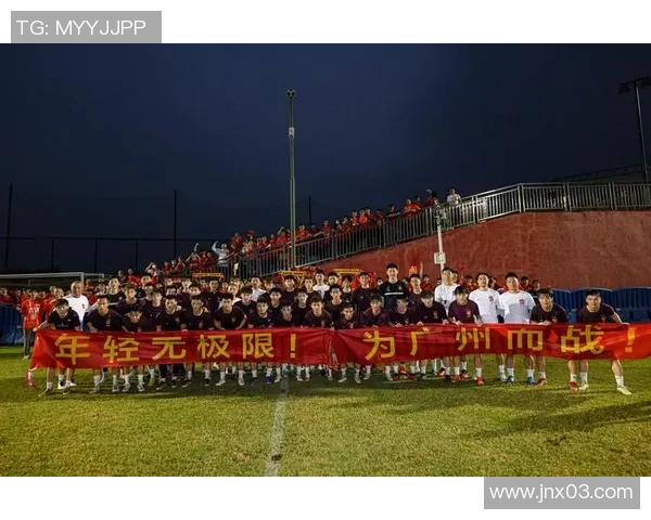 足球专题：聚焦广州足球队的耐力